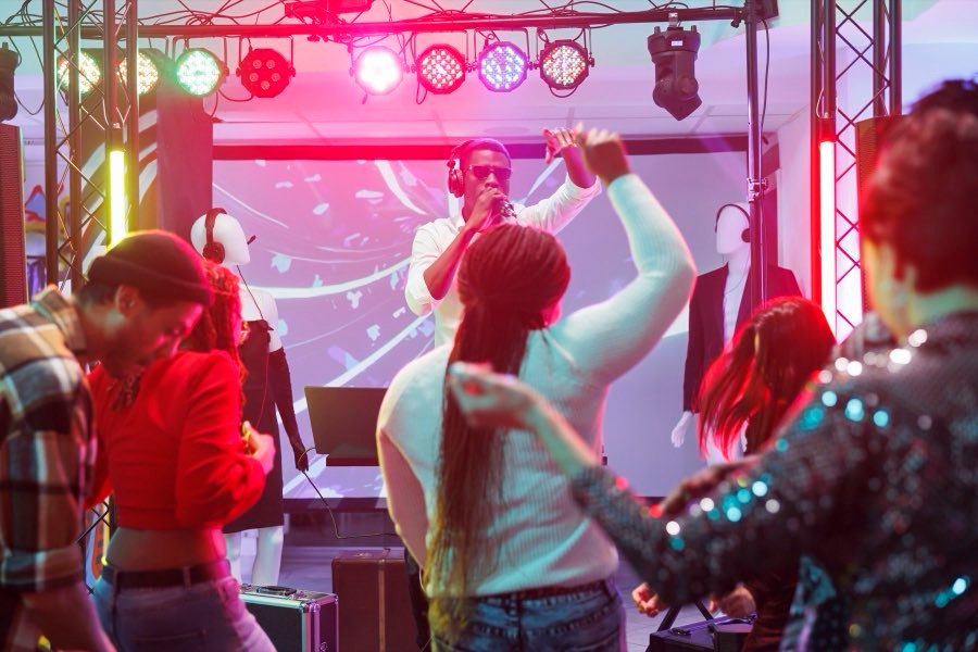 Midnight Frequency, main stage